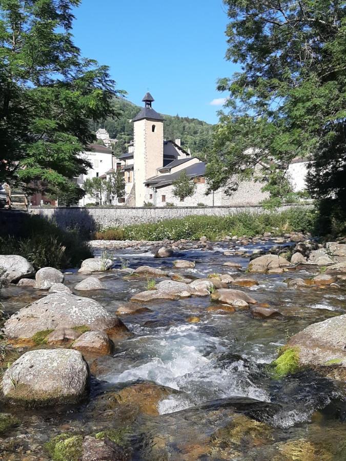 Maison Familiale 3 Ch. Au Centre D'Ax Ax-les-Thermes Luaran gambar